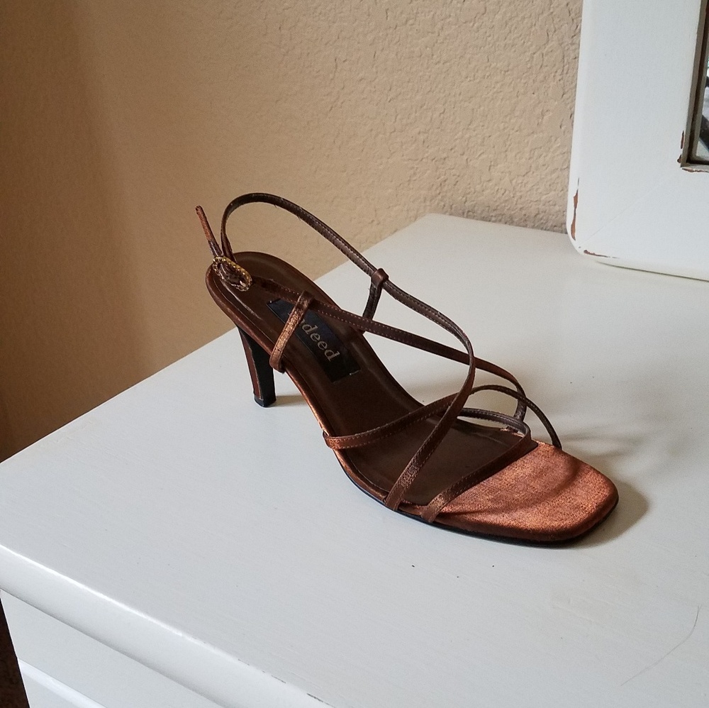 Shoes - Picture 4 of 5